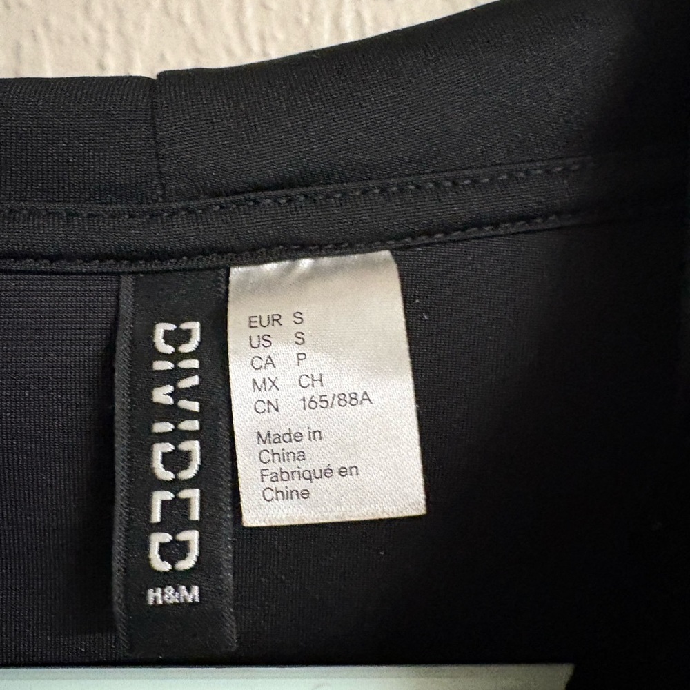 H&M Black Velvet Divided Hoodie - Picture 3 of 3